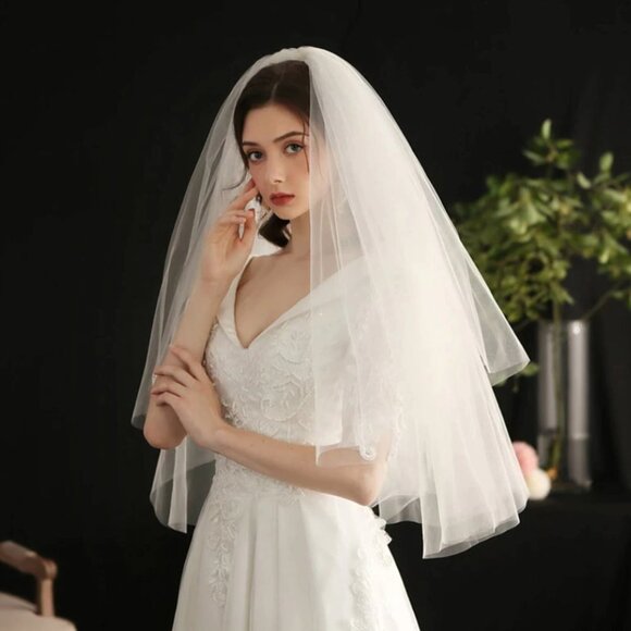 Wedding veil bridal elbow medium length layered simple white beautiful elegant main image 4